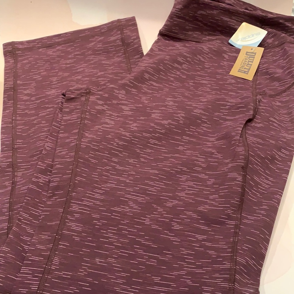 Deluth woman’s stretch pants